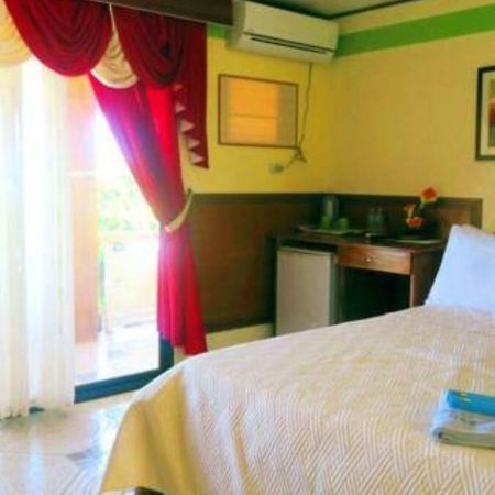 Four Seasons Seaview Hotel El Nido Exterior foto